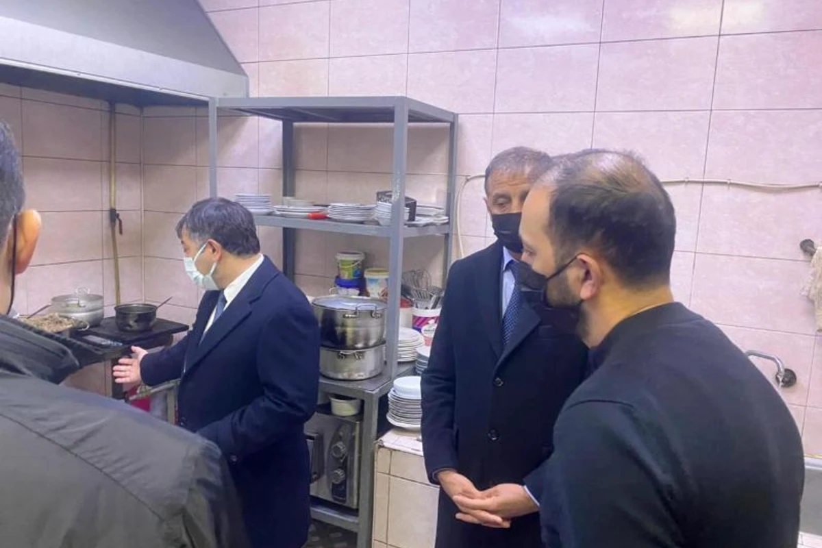 В Баку начались мониторинги в связи с газовыми баллонами в объектах общепита - ФОТО