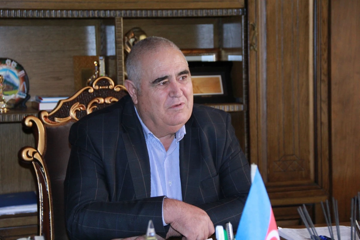 Şərurlu İsfəndiyar: Üzərinə həbs qoyulan avtomobillərimin sayı çoxdur, dəyəri borcdan 4-5 dəfə artıqdır Şərurlu İsfəndiyar: Üzərinə həbs qoyulan avtomobillərimin sayı çoxdur, dəyəri borcdan 4-5 dəfə artıqdır