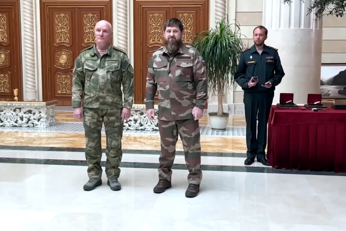 Kadırova general-leytenant poqonları təqdim olunub - VİDEO