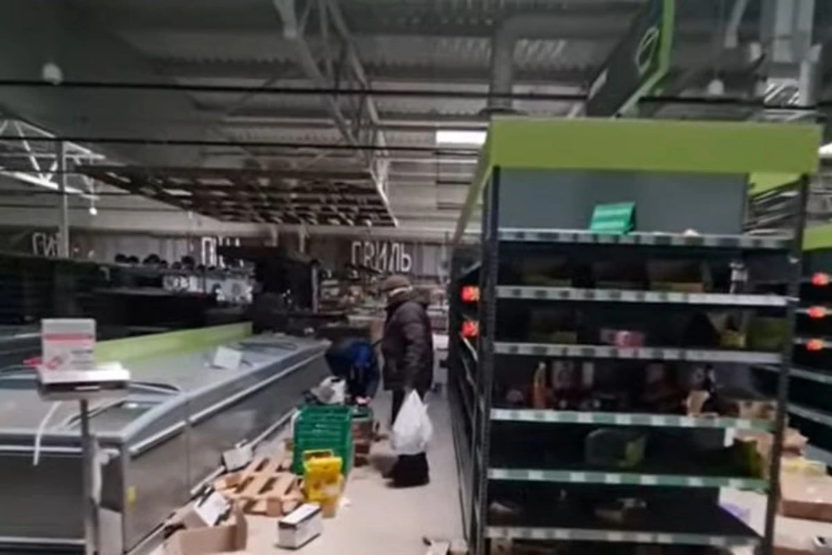 Viran qalan Buça marketləri – VİDEO