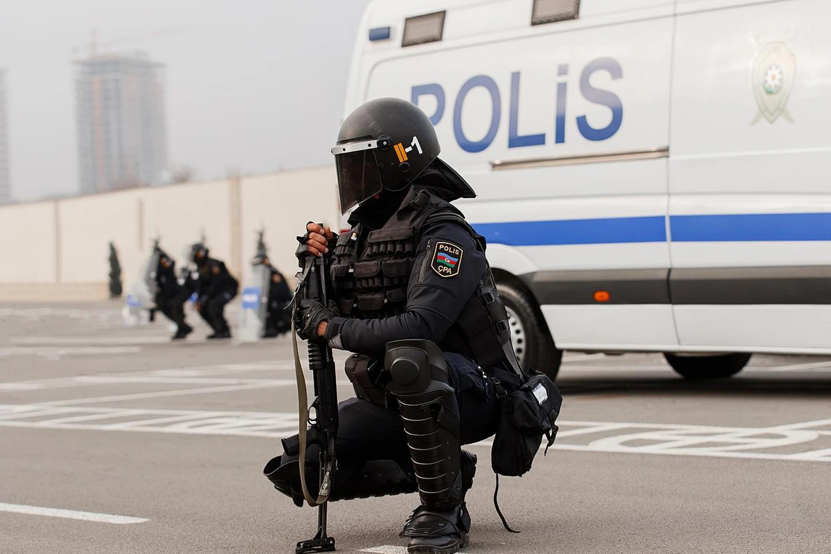 Polisdən əməliyyat - 93 nəfər saxlanılıb