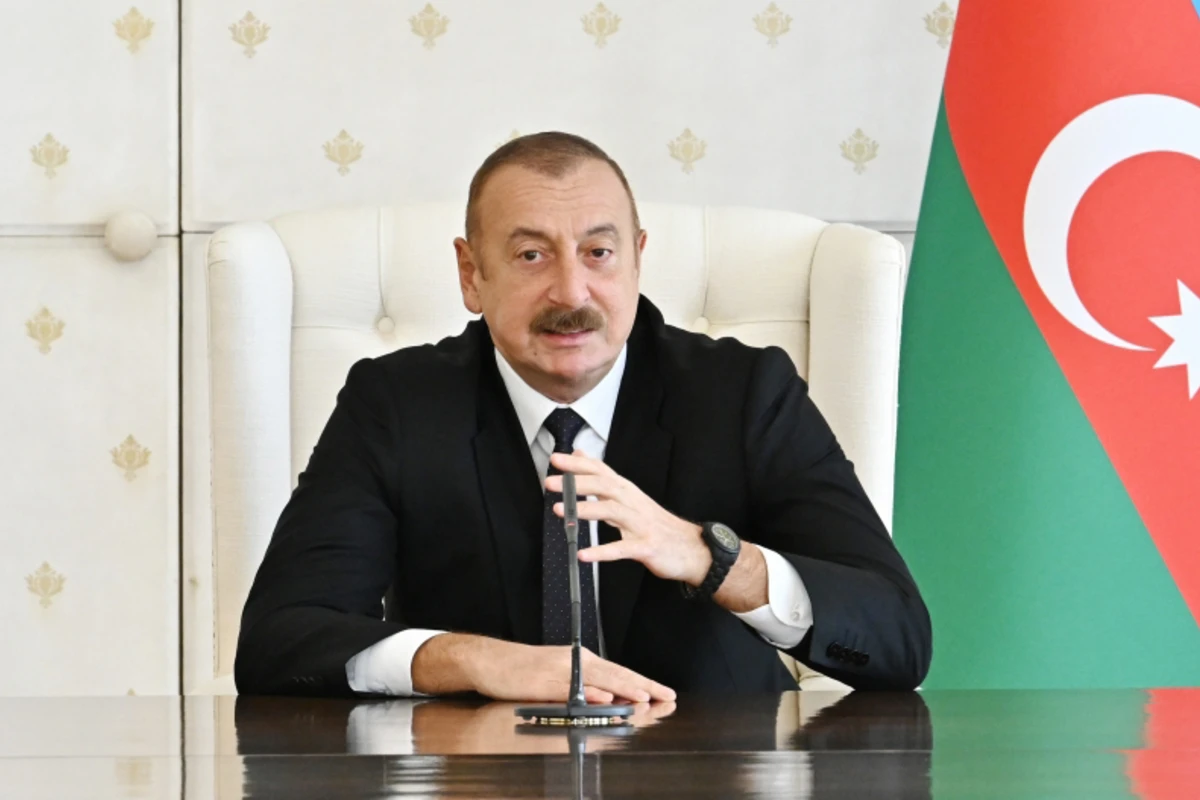Ильхам Алиев принял членов сборной Азербайджана по борьбе, участвовавших в чемпионате Европы - ФОТО