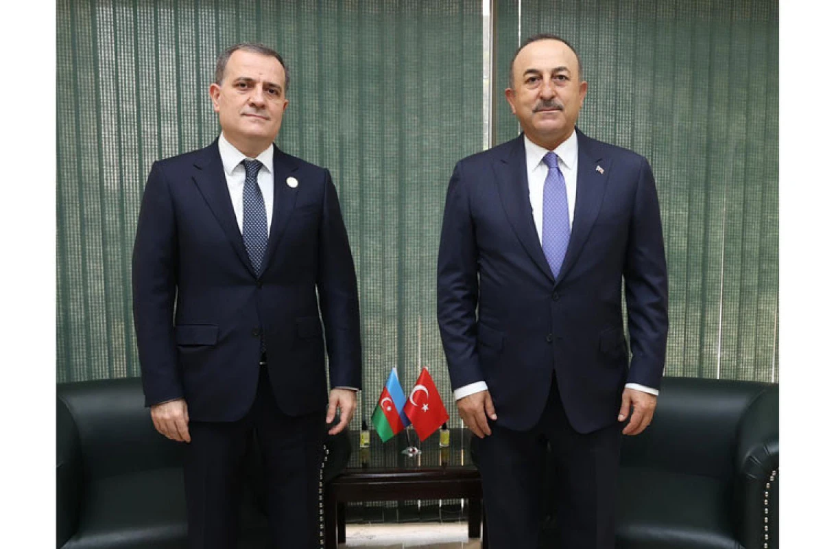 Ceyhun Bayramov ilə Çavuşoğlu arasında telefon danışığı olub