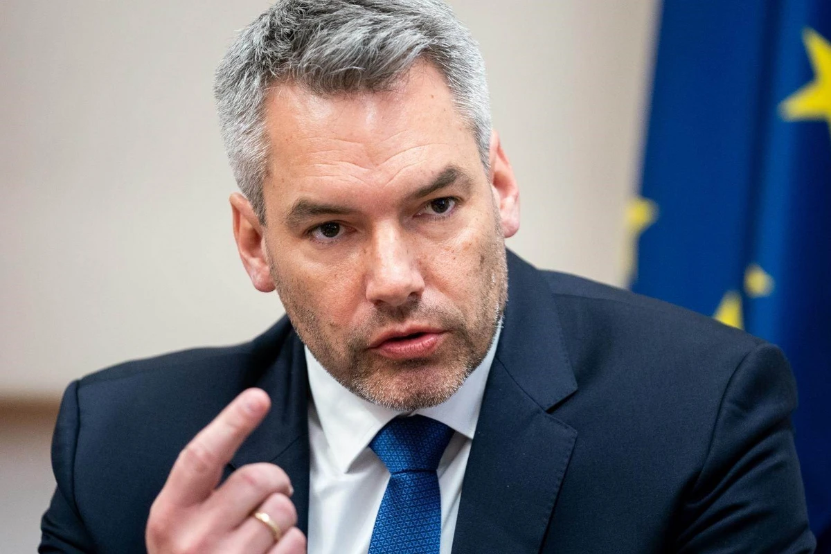 Avstriya kansleri Kiyevə səfər edib Avstriya kansleri Kiyevə səfər edib