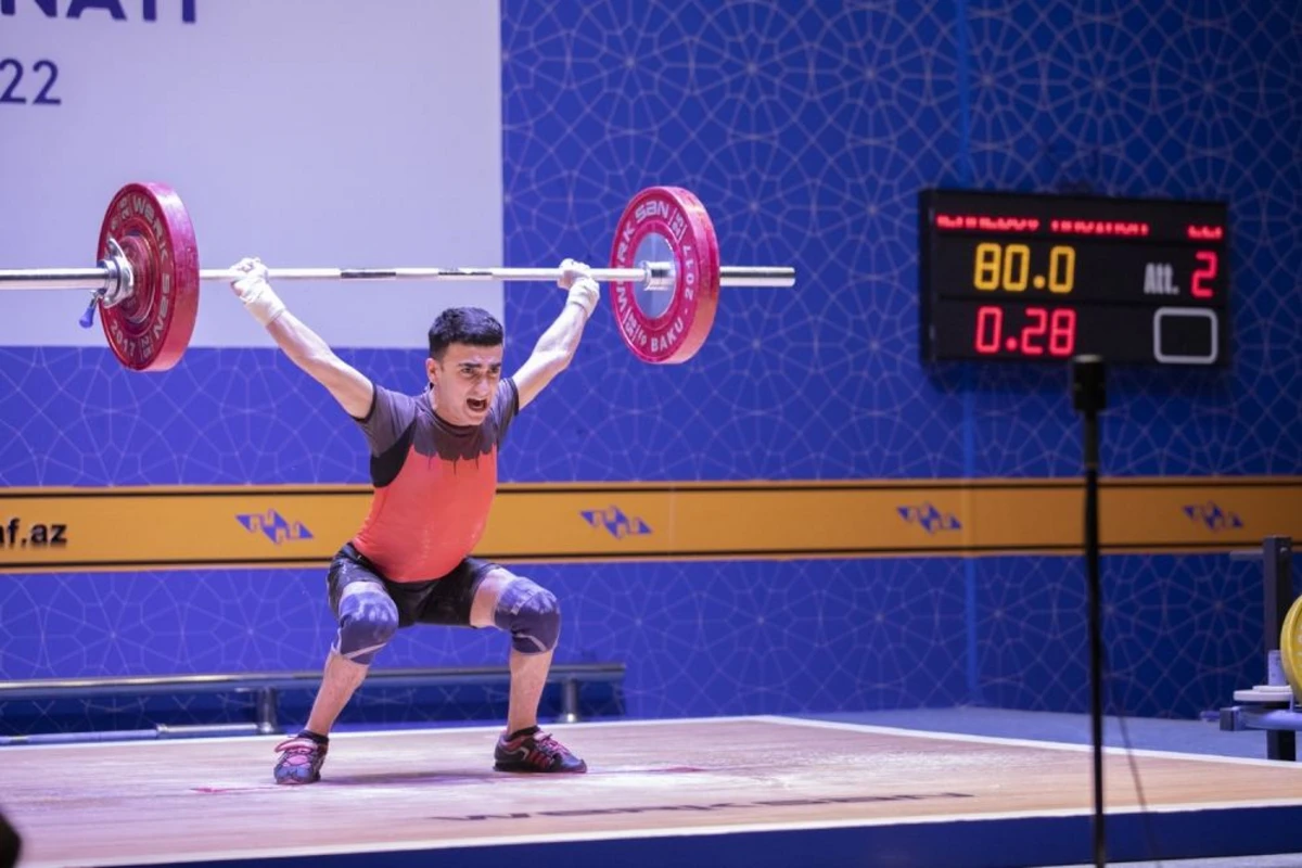 Hacıağa Məmmədov ağırlıqqaldırma üzrə Azərbaycan çempionu olub Hacıağa Məmmədov ağırlıqqaldırma üzrə Azərbaycan çempionu olub