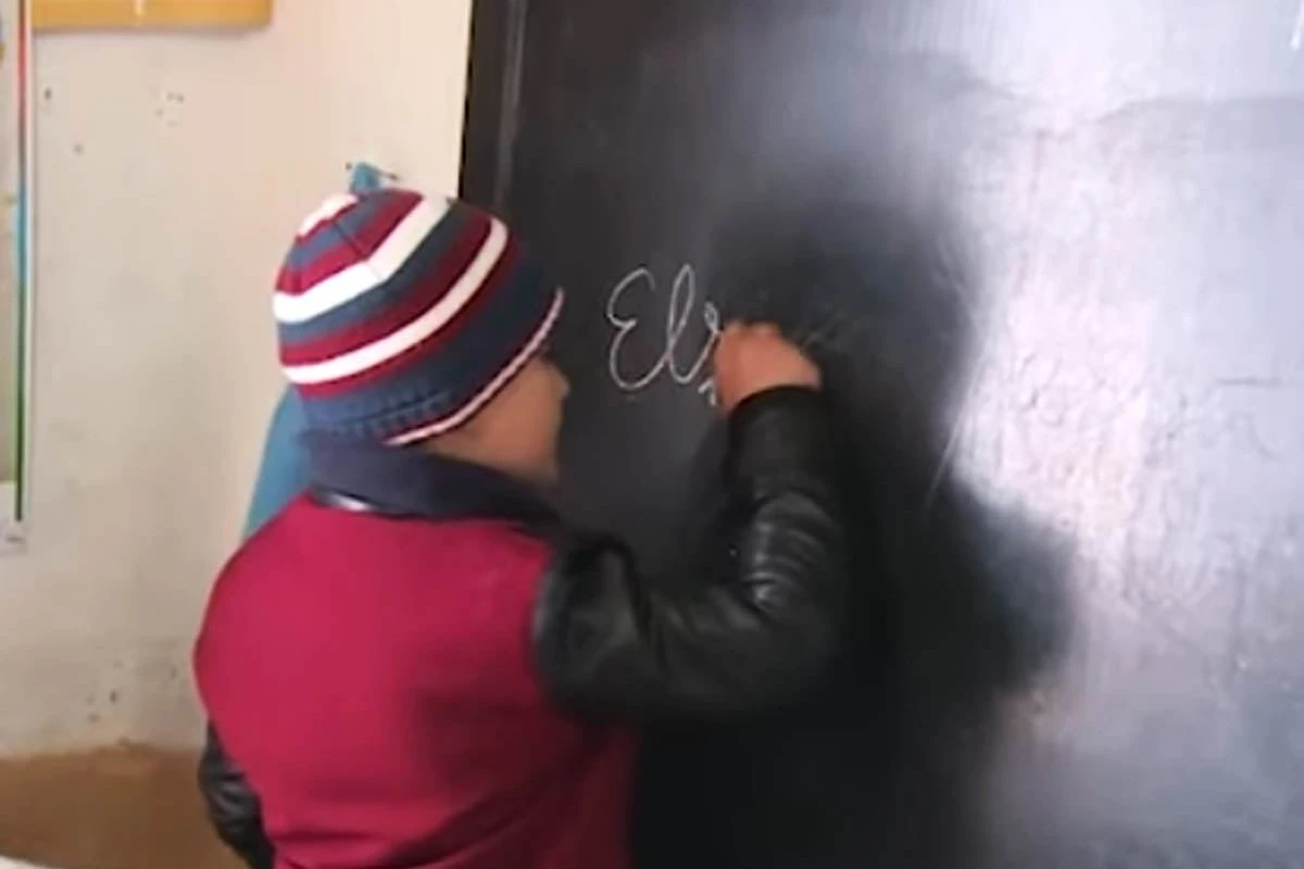 Azərbaycanda bu məktəbdə bir şagird, iki müəllim var