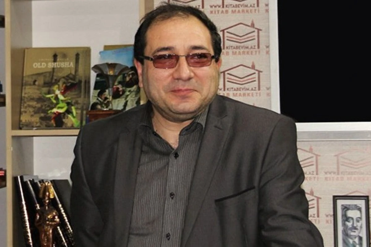 Yazıçı son zamanın gündəm mövzusundan DANIŞDI: “Soyunanda da estetika üçün soyunmaq lazımdır” - VİDEO