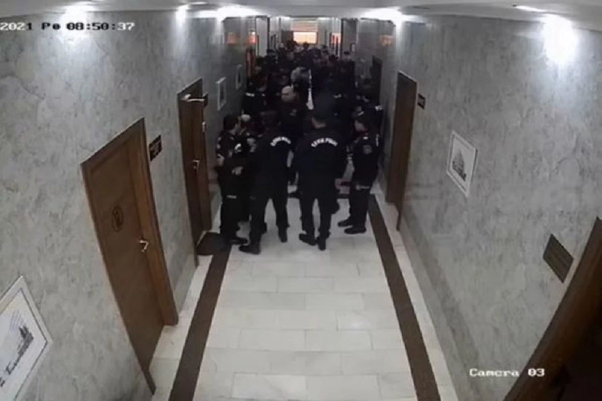 Заявление МВД в связи с распространенными видеокадрами из отделения полиции - ВИДЕО