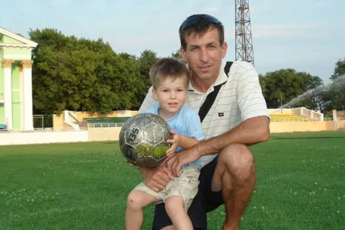 Mariupolda futbol məşqçisi öldürüldü