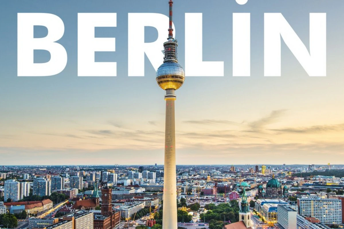 AZAL Bakı-Berlin reysini bərpa edir AZAL Bakı-Berlin reysini bərpa edir