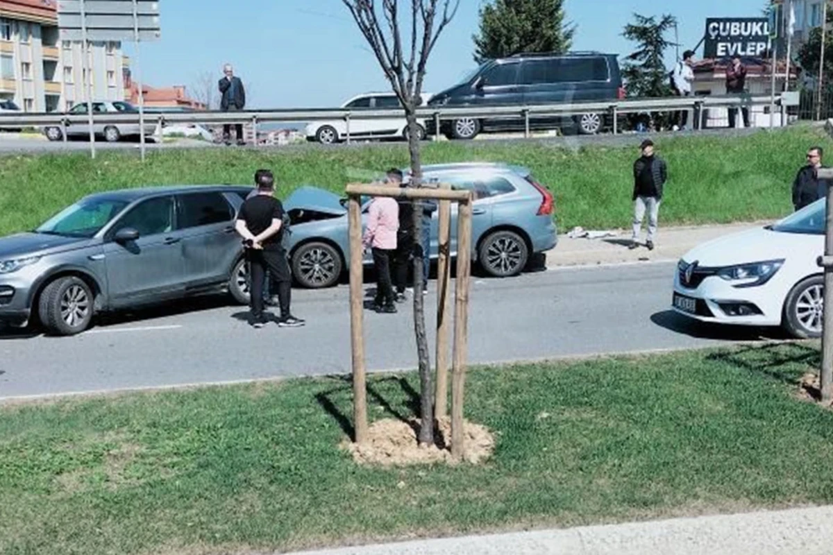 Beşiktaşın futbolçusu avtomobil qəzasına düşüb - FOTO