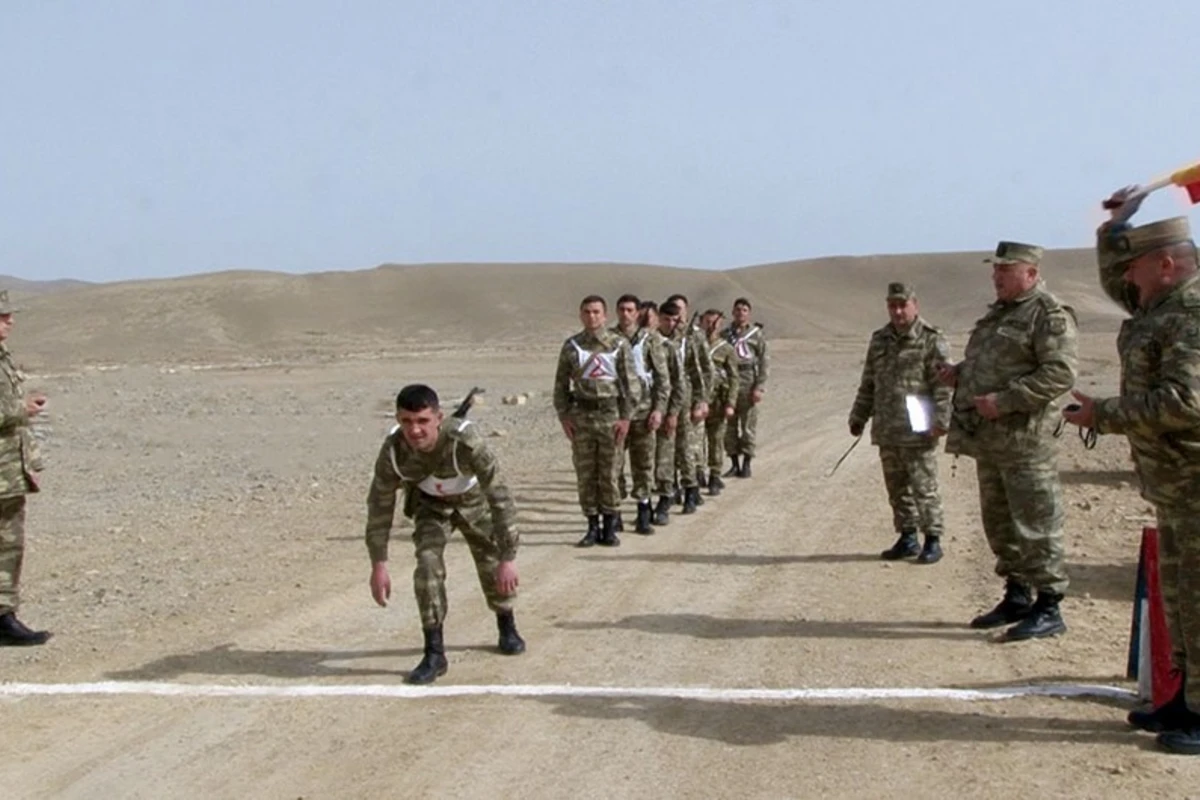Azərbaycan Ordusunda hərbiləşdirilmiş kros birinciliyi keçirilib - FOTO