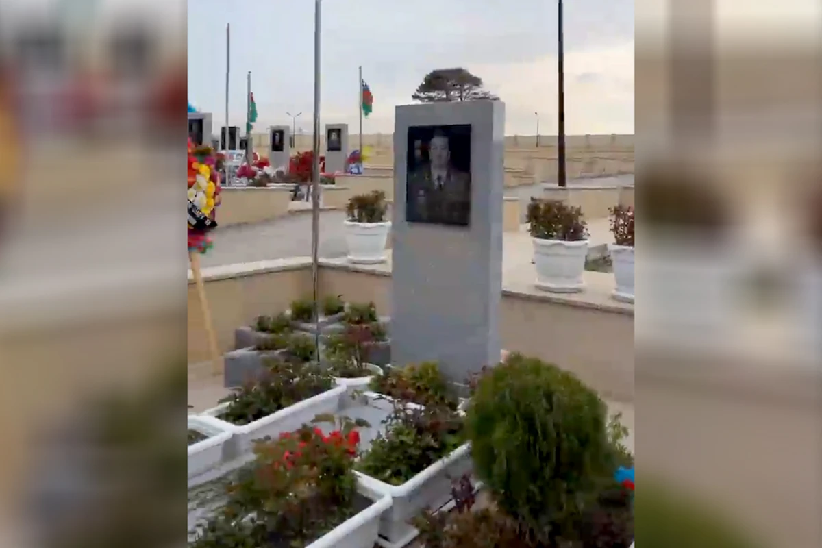 Rafael Fiziyev Polad Həşimovun məzarını və Şəhidlər xiyabanını ziyarət edib - VİDEO