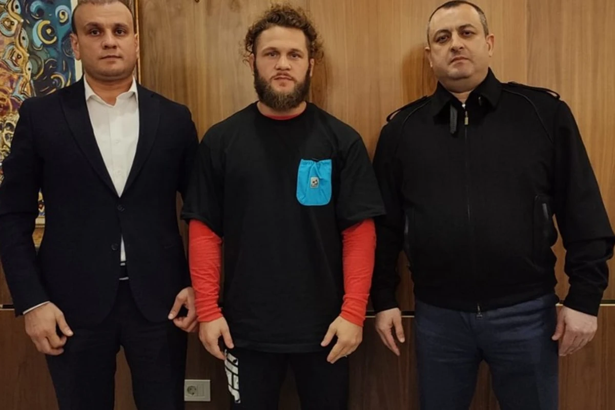 Adil Əliyev Rafael Fiziyevlə görüşüb