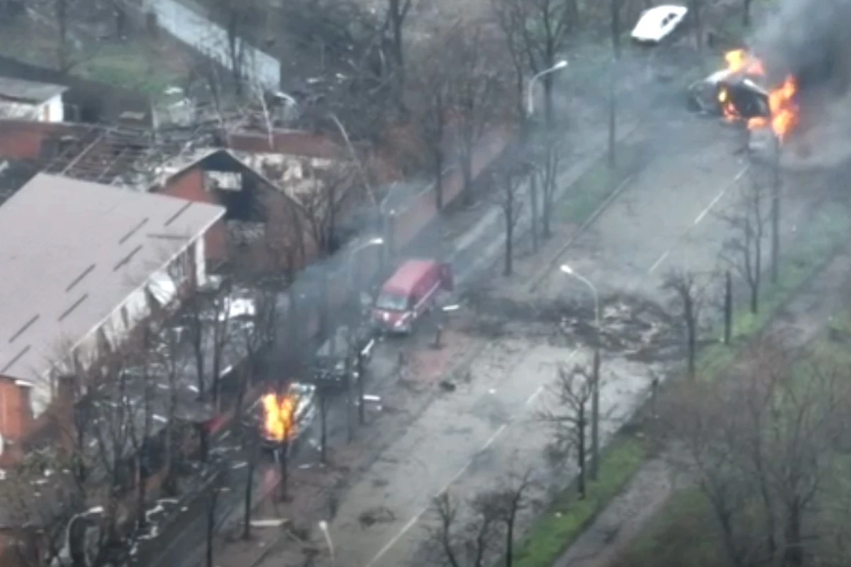 “Azov” alayı Mariupoldakı əks hücum əməliyyatının görüntülərini yayıb - VİDEO