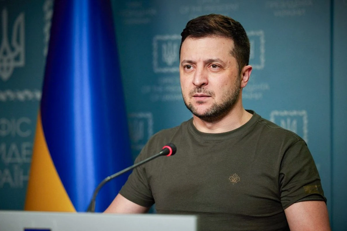 Зеленский: Украина готовится деблокировать Мариуполь военным путем