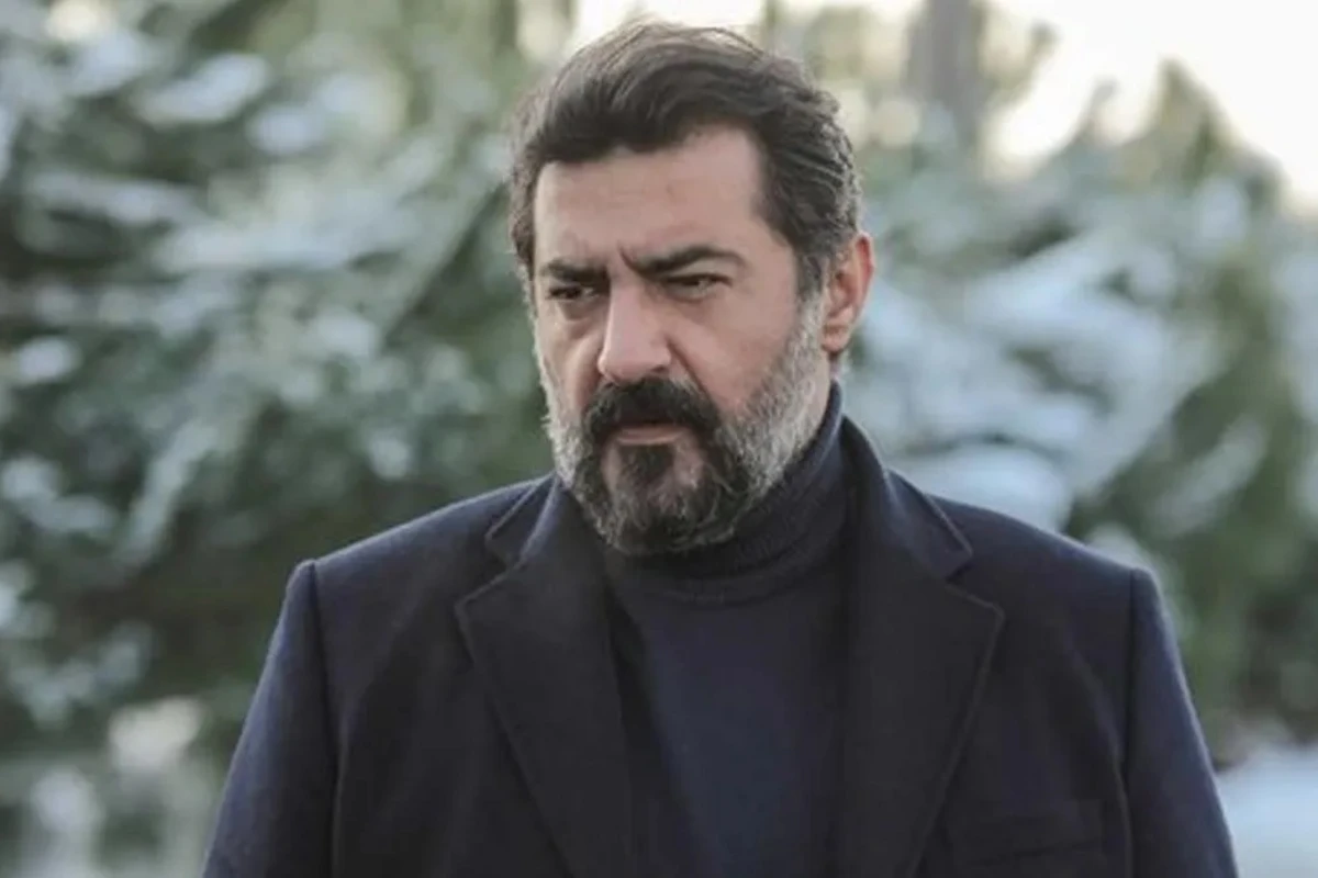Məşhur olmadan əvvəl restoranda işləyirmiş