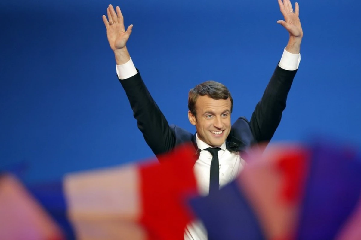 Exit poll: Макрон лидирует во втором туре выборов во Франции Exit poll: Макрон лидирует во втором туре выборов во Франции