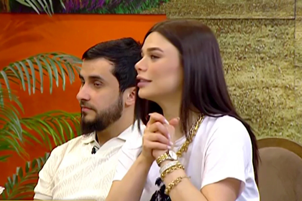Nişanlısı ilə ilk dəfə efirə çıxan Aysun: İstəyirəm, yay gəlini olum - VİDEO