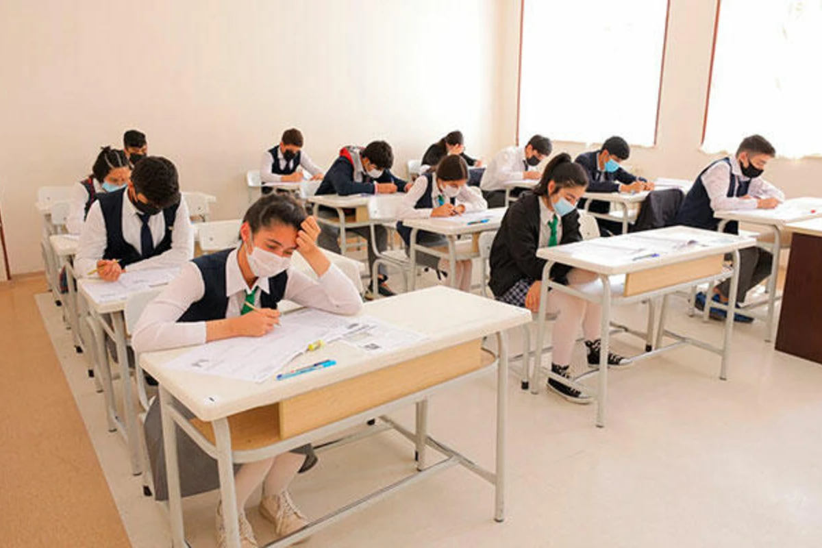 Bu gün növbəti buraxılış imtahanı keçirilib