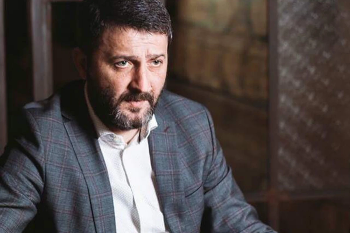 Azərbaycanlı prodüserdən ironiyalı təklif: Ağlaşma televiziyası” yaradılsın - FOTO