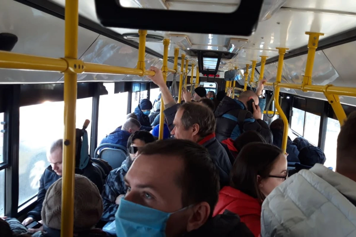 Bakı avtobuslarında qızlara qarşı seksual hərəkətlər edən manyak tutuldu