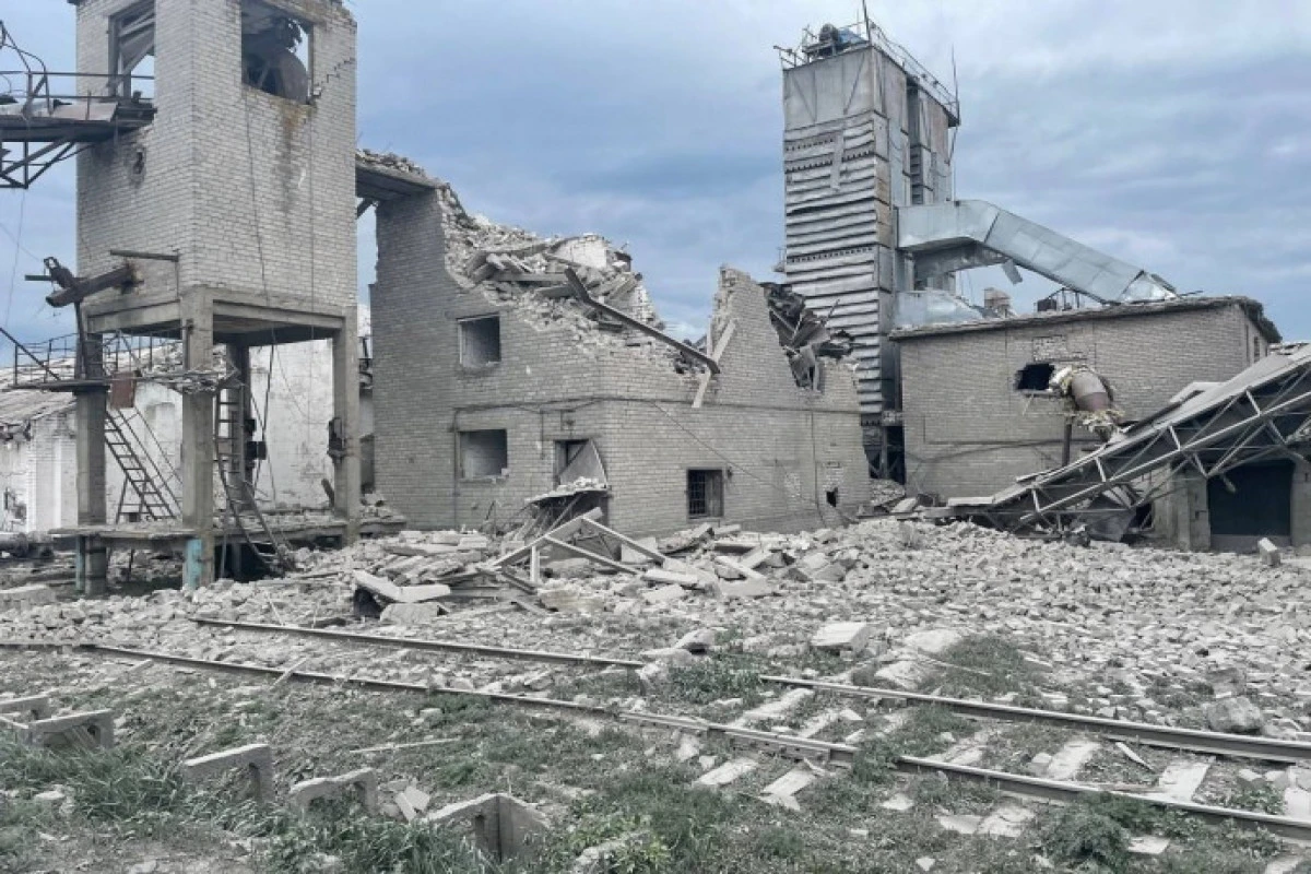 Dnepr şəhəri raket atəşinə tutuldu Dnepr şəhəri raket atəşinə tutuldu