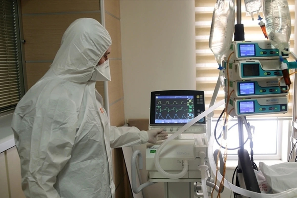 Türkiyədə COVİD-19-dan gündəlik ölüm sayı təkrəqəmliyə endi