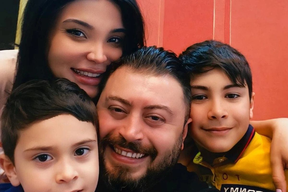 Repçi Qurd ikinci həyat yoldaşı və övladları ilə - FOTO