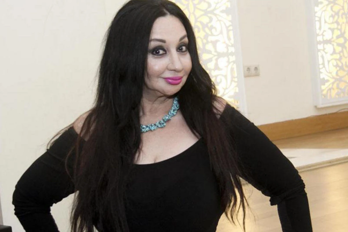 İlham Əliyev Xaq artistini təltif edib - SƏRƏNCAM