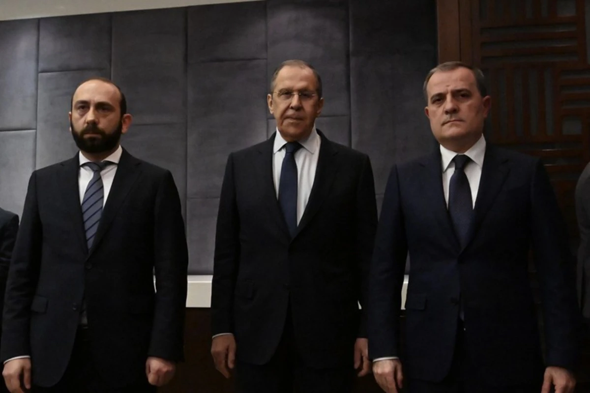 Azərbaycan, Rusiya və Ermənistan XİN başçılarının görüşü oldu