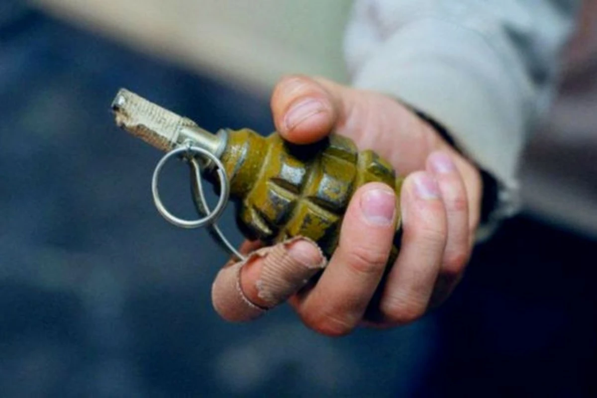 Türkiyənin Parisdəki Baş Konsulluğuna əl bombası atıldı