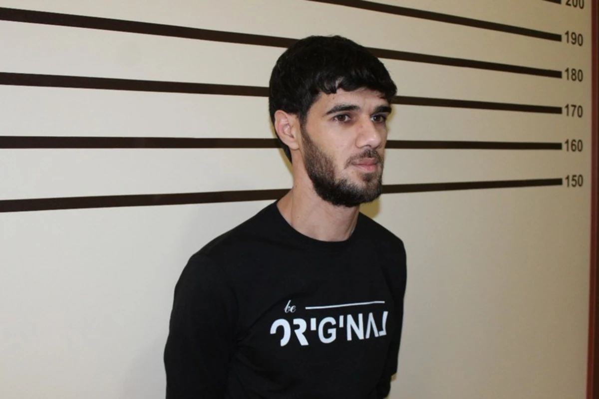 Evləri qarət edib pulları mərc oyunlarına xərcləyən oğru ələ keçdi