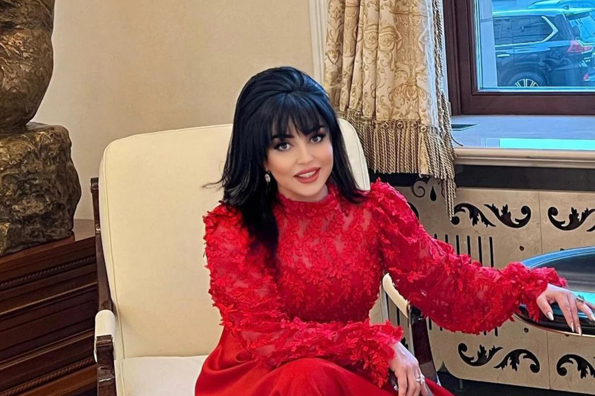 Afət Fərmanqızı axtarışa verilməsindən danışdı: “O əyriayaqla yazışmaları əlimdədir” - YENİLƏNİB Afət Fərmanqızı axtarışa verilməsindən danışdı: “O əyriayaqla yazışmaları əlimdədir” - YENİLƏNİB