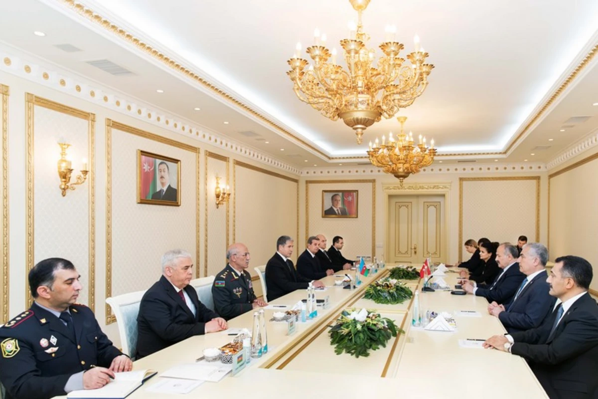 Vilayət Eyvazov Seyfullah Hacımüftüoğlunu qəbul edib