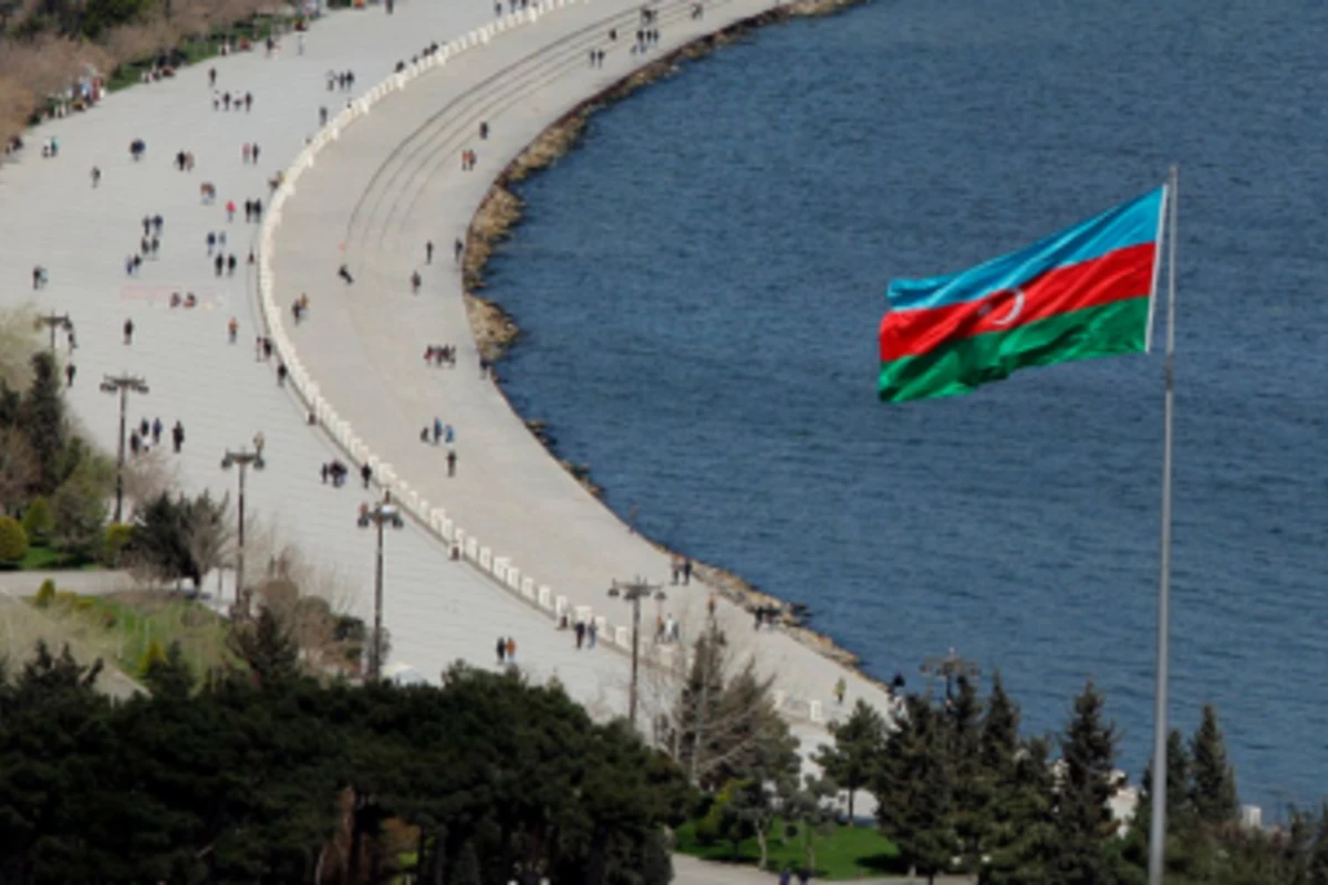 Yanğınsöndürənlər bu dəfə Azərbaycan bayrağını “xilas etdi - VİDEO Yanğınsöndürənlər bu dəfə Azərbaycan bayrağını “xilas etdi - VİDEO