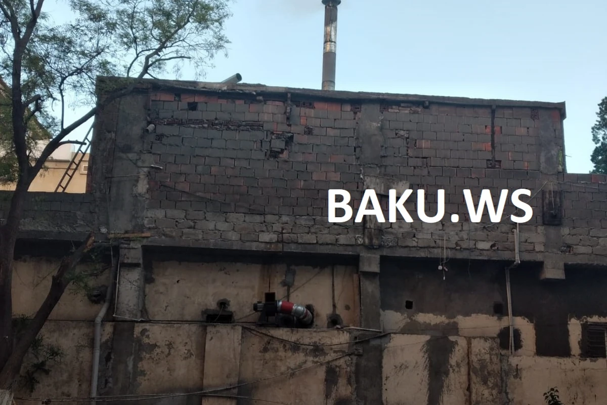 Bakıda biabırçılıq - Restoranın kabab tüstüsü şagirdləri sinifdə boğur - FOTO/VİDEO Bakıda biabırçılıq - Restoranın kabab tüstüsü şagirdləri sinifdə boğur - FOTO/VİDEO