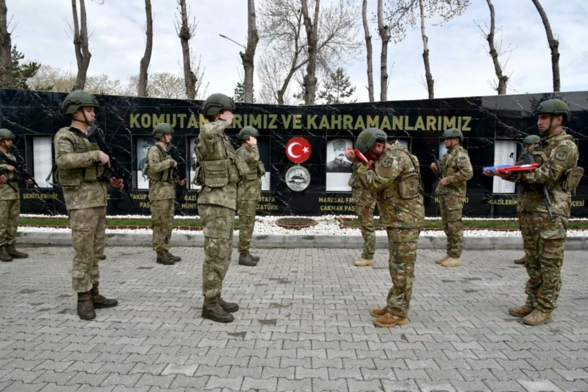 Hərbçilərimiz Türkiyədə təlimlərdə iştirak edirlər - FOTO Hərbçilərimiz Türkiyədə təlimlərdə iştirak edirlər - FOTO