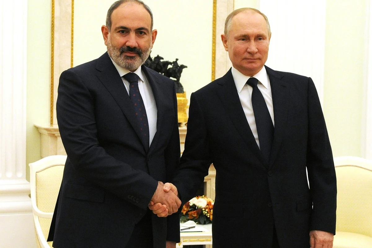 Путин и Пашинян обсудили Карабах