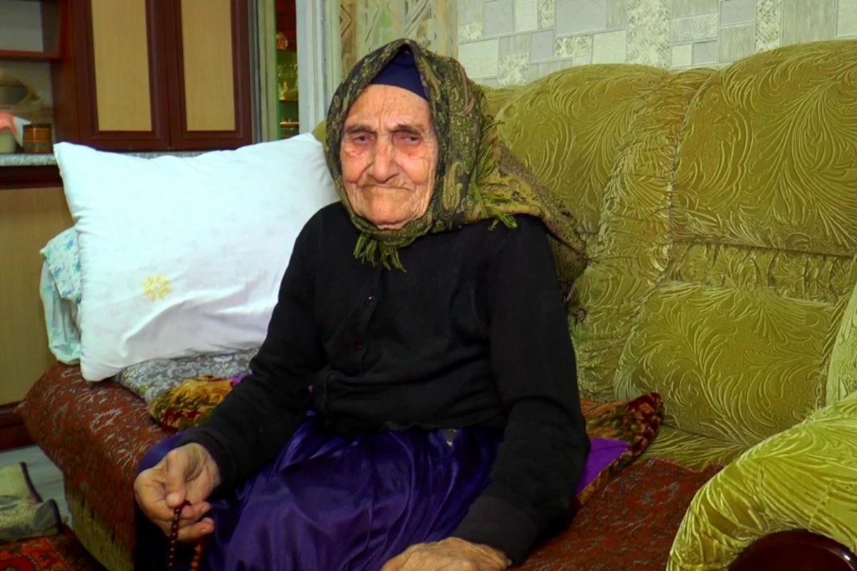 105 yaşlı Nasxanım nənədən illərin sınağından keçmiş pəhriz menyusu - FOTO