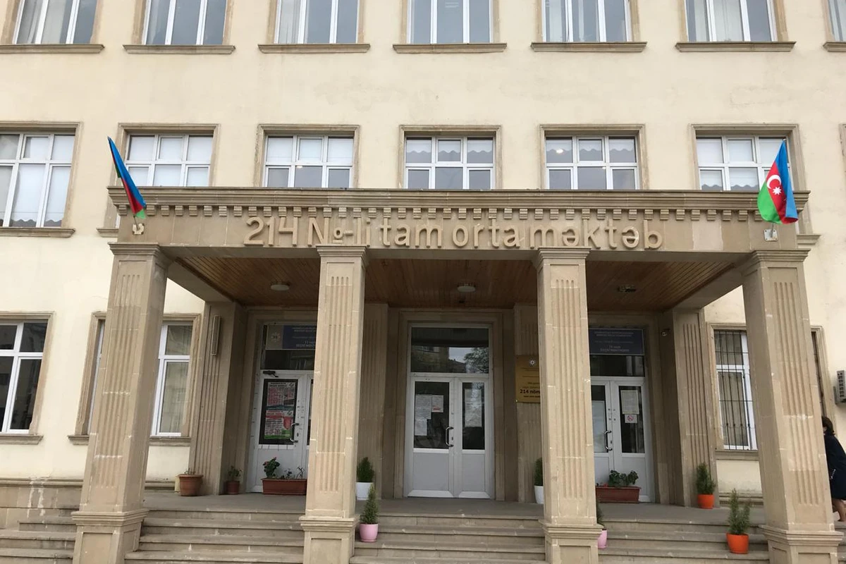 Bakıda məktəbli bıçaqlandı