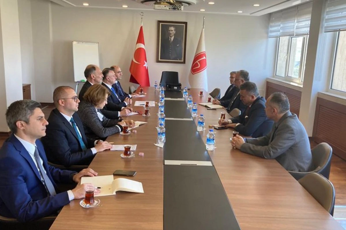 Səhiyyə Nazirliyinin nümayəndə heyəti Hacettepe Universitetinin fəaliyyəti ilə tanış oldu