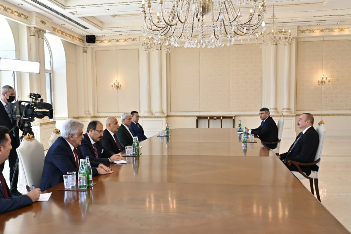 Prezident İlham Əliyev Vahid Kirişçini qəbul edib