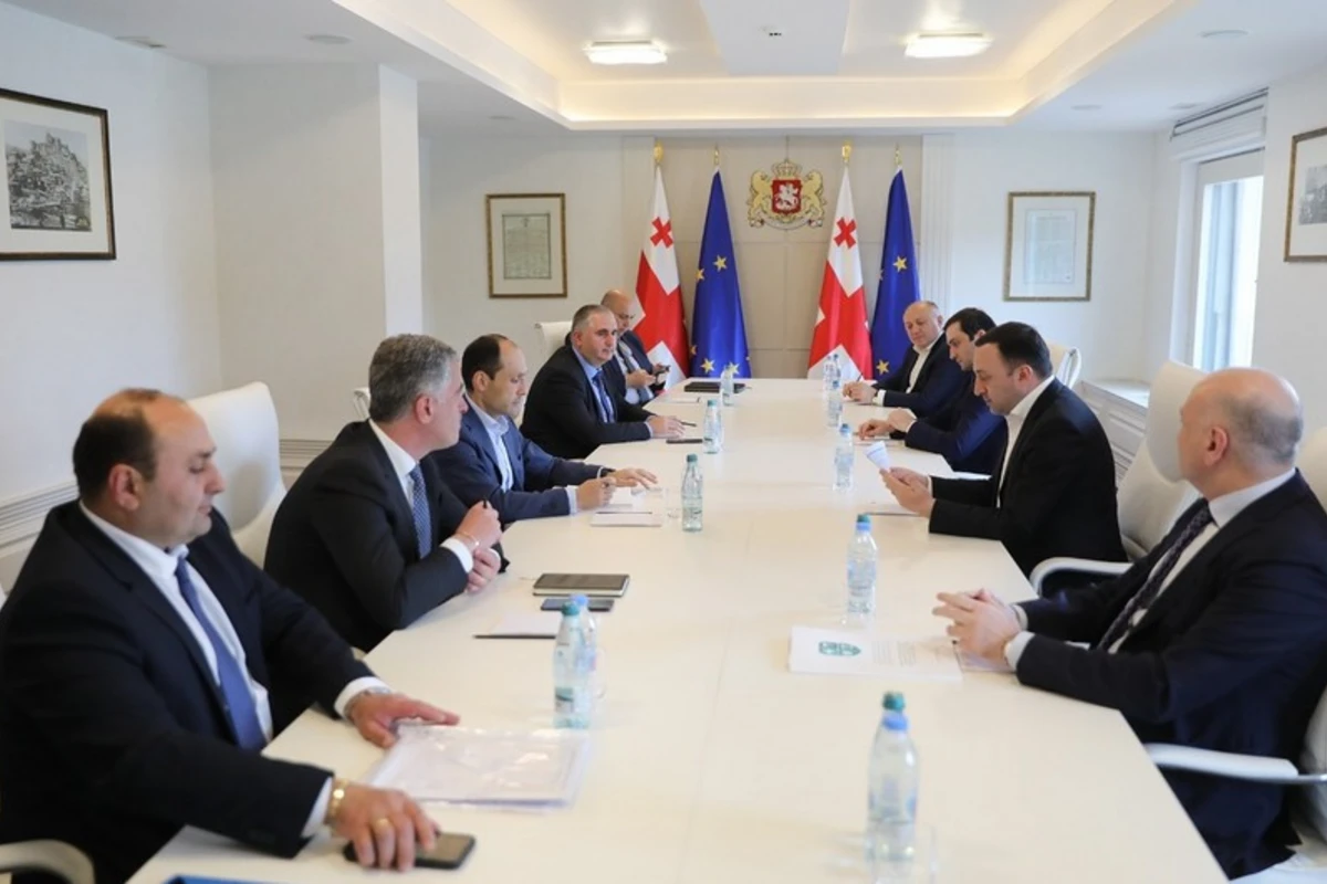 Gürcüstan, Azərbaycan, Türkiyə və Ermənistan arasında yükdaşımalarla bağlı danışıqlar aparıldı Gürcüstan, Azərbaycan, Türkiyə və Ermənistan arasında yükdaşımalarla bağlı danışıqlar aparıldı