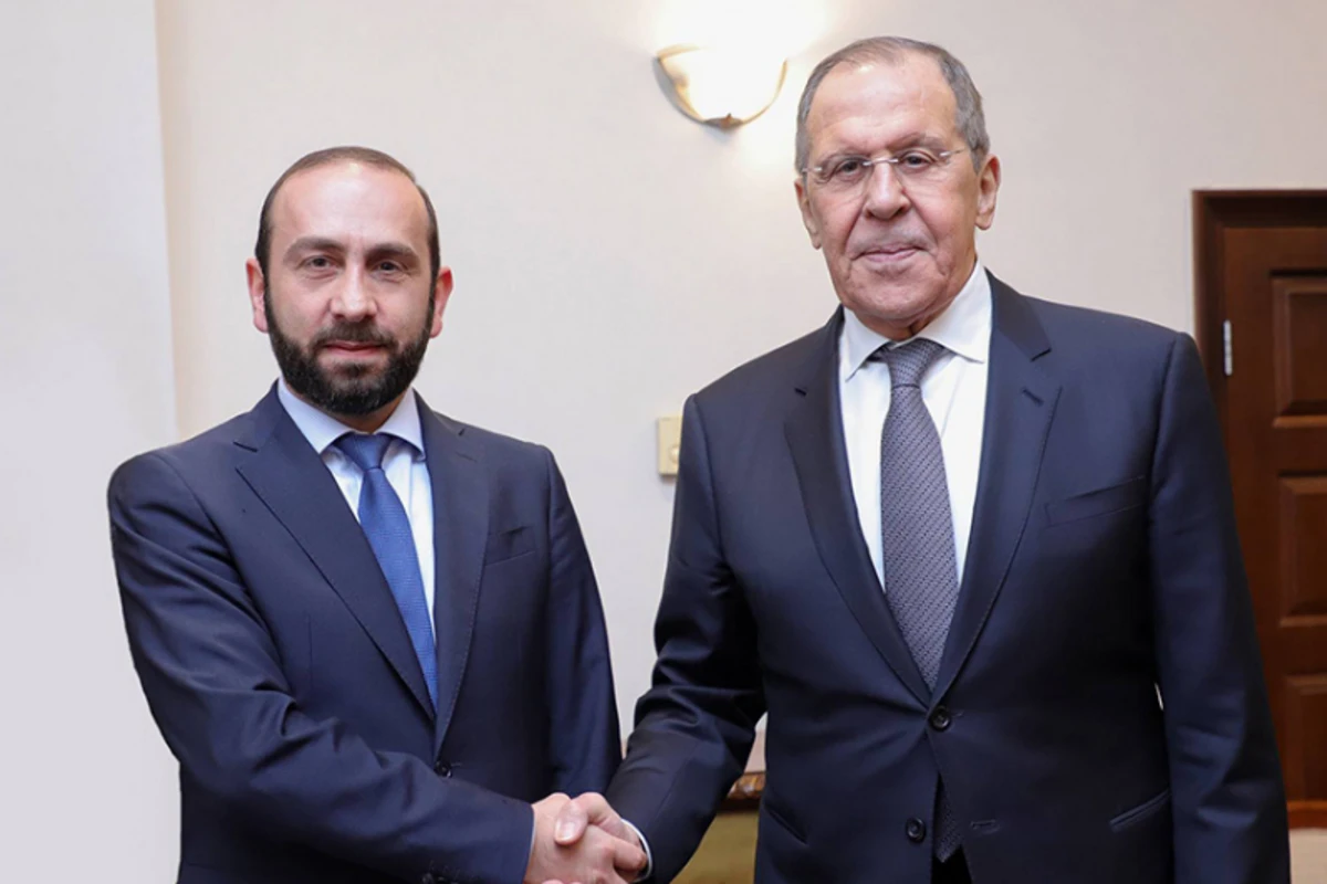 Rusiya və Ermənistan XİN başçıları İrəvan-Bakı münasibətlərini müzakirə etdilər Rusiya və Ermənistan XİN başçıları İrəvan-Bakı münasibətlərini müzakirə etdilər