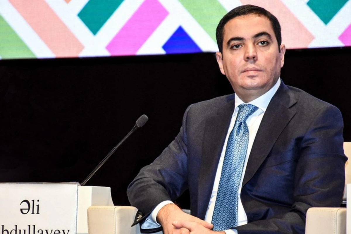 Əli Abdullayev Rəqəmsal İnkişaf və Nəqliyyat Nazirliyindən çıxarıldı