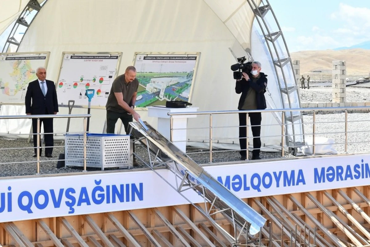 İlham Əliyev və Mehriban Əliyeva “Cəbrayıl” enerji qovşağının təməlqoyma mərasimində iştirak ediblər - FOTO