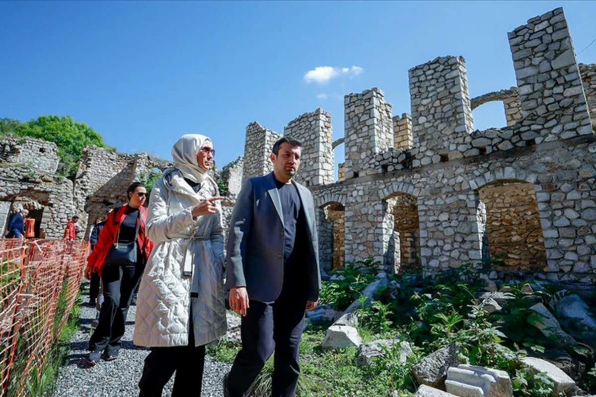 Selçuk Bayraktar həyat yoldaşı ilə Şuşada - FOTO