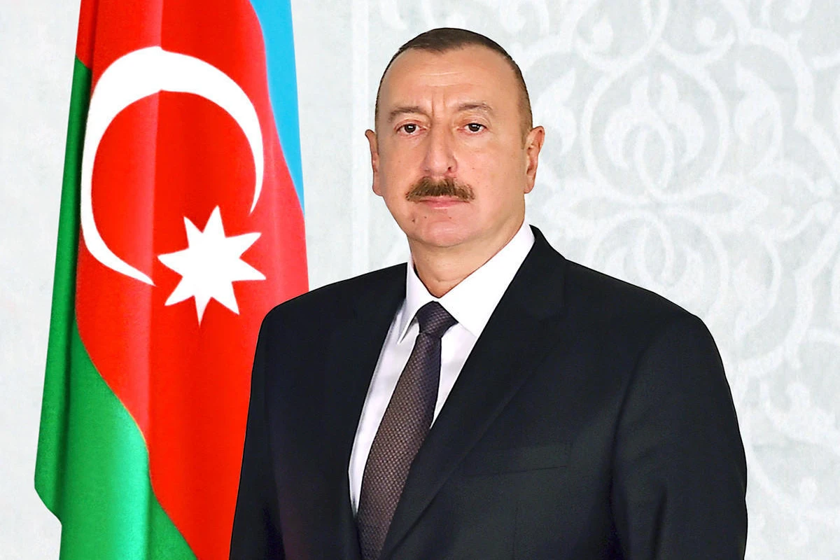 Ильхам Алиев поздравил Елизавету II