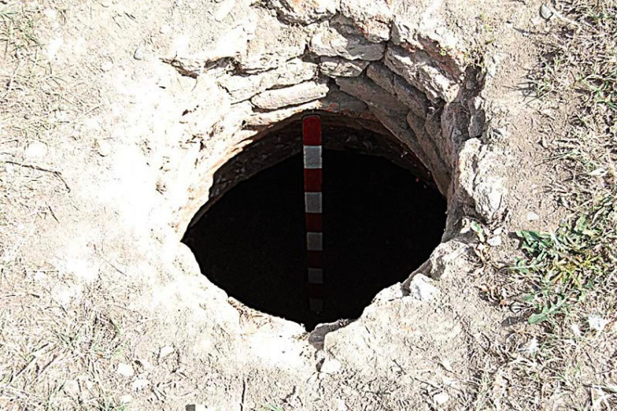 Biləsuvarda yaşlı kişi kanalizasiya quyusunda boğularaq öldü
